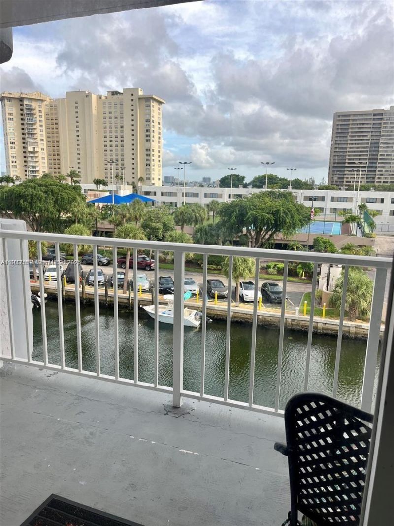 1650 NE 115th St , Unit 507, Miami, FL 33181 Photo