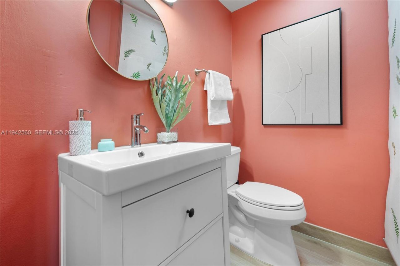 231 Majorca Ave, Unit C, Coral Gables, FL 33134 Photo