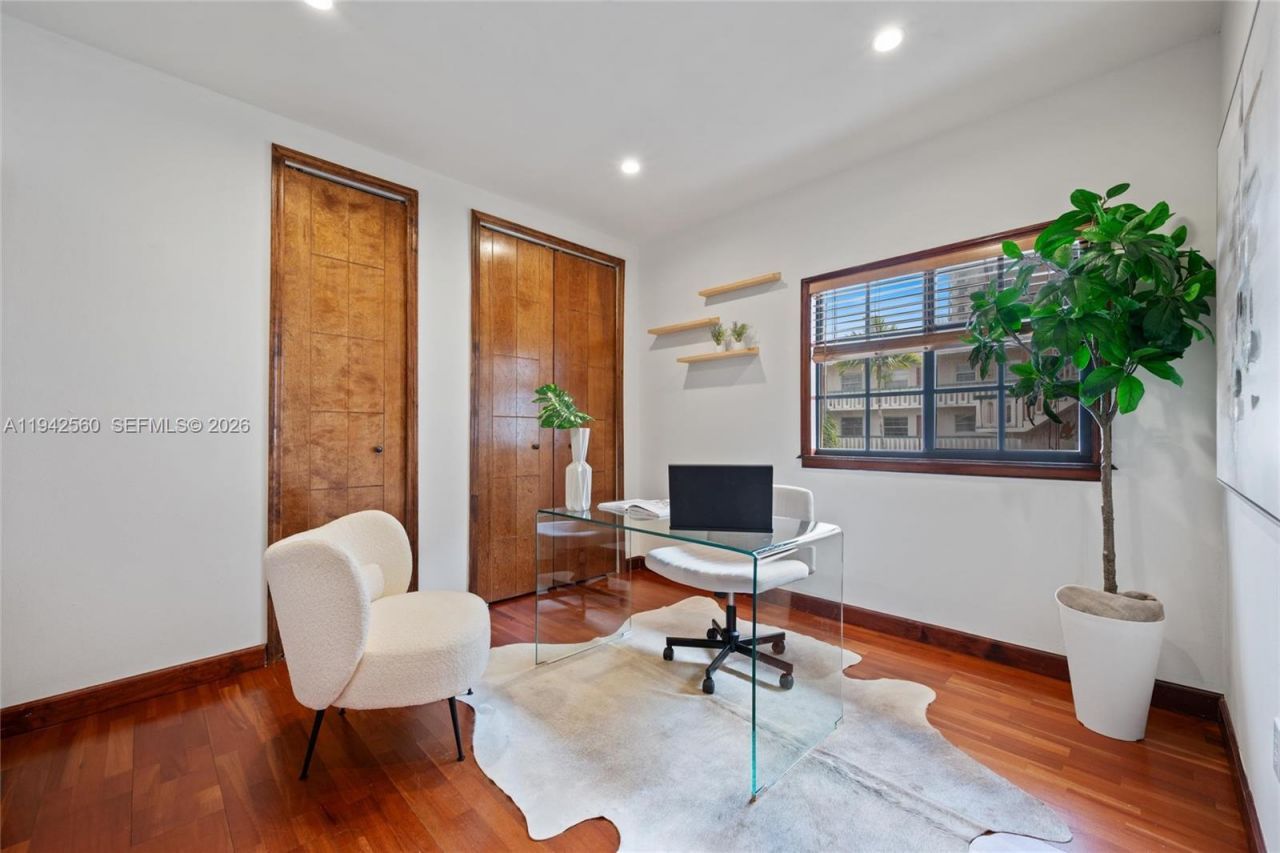 231 Majorca Ave, Unit C, Coral Gables, FL 33134 Photo