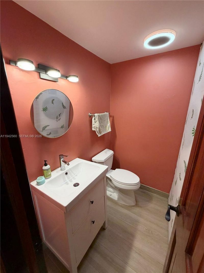 231 Majorca Ave, Unit C, Coral Gables, FL 33134 Photo