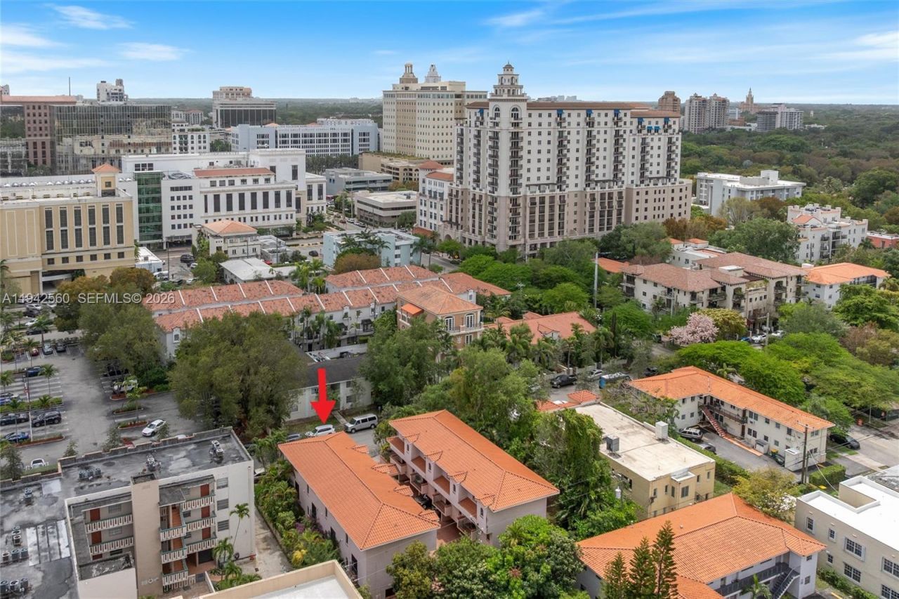 231 Majorca Ave, Unit C, Coral Gables, FL 33134 Photo