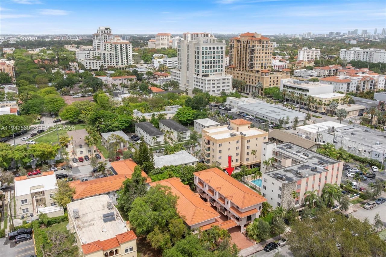 231 Majorca Ave, Unit C, Coral Gables, FL 33134 Photo