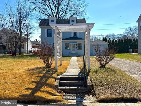 37 WASHINGTON AVENUE, WEST COLLINGSWOOD HEIGHTS, NJ 08059