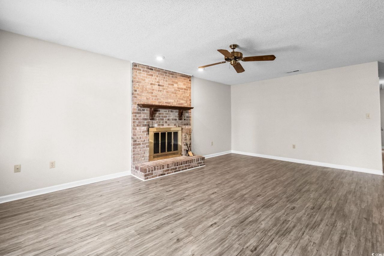 6536 Valene Ct. Photo 4