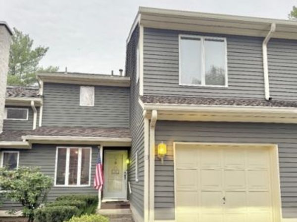 13 Mission Hills Rd, Clinton, NJ 08801