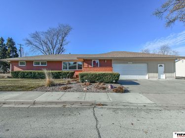 10331 N 145th Street, Waverly, NE 68462