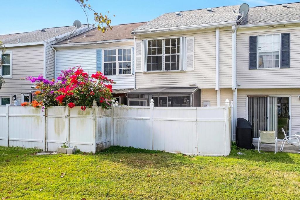 407 Georgian Park Drive, Jupiter, FL 33458 Photo