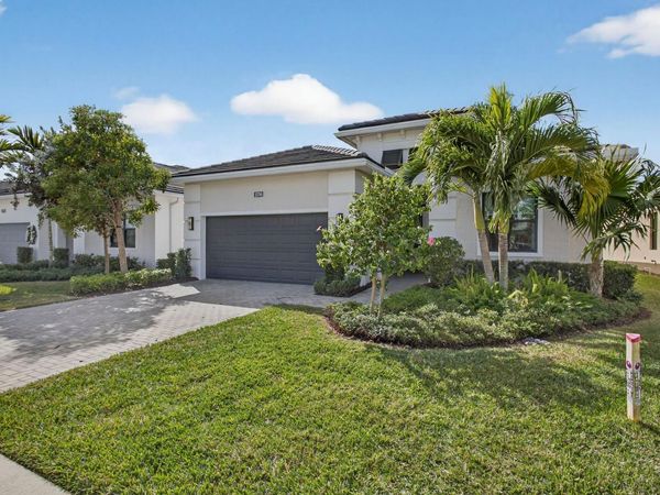 15798 Cresswind Place, Loxahatchee, FL 33470