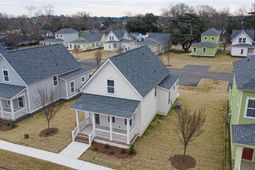 762 Poplar Street photo 4