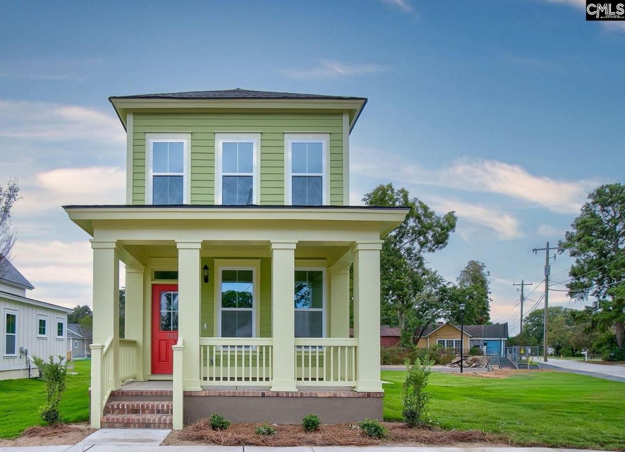 762 Poplar Street Photo 4