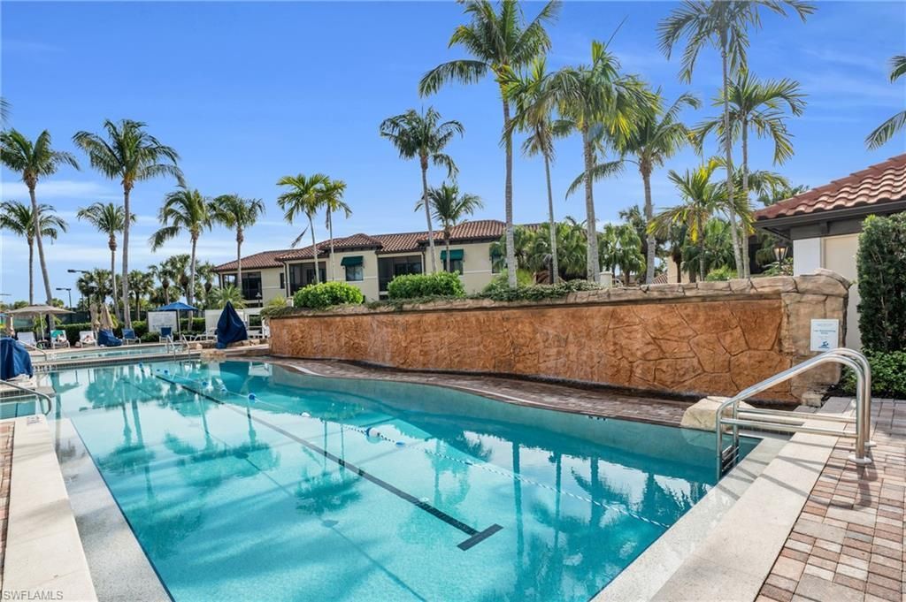 985 Sandpiper St Sw, Unit I103, Naples, FL 34102 Photo