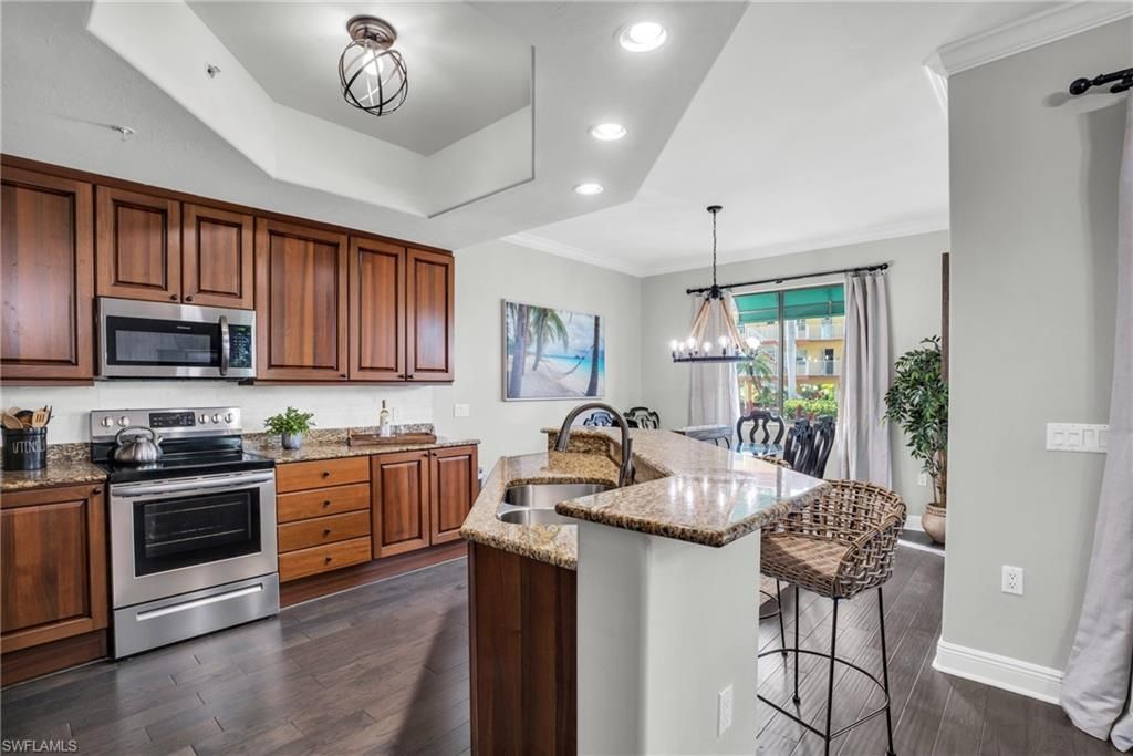985 Sandpiper St Sw, Unit I103, Naples, FL 34102 Photo