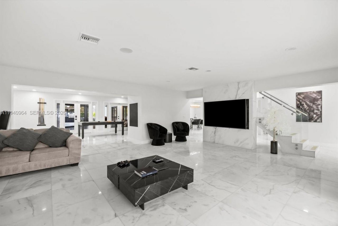 2611 S Indian River Dr, Fort Pierce, FL 34950 Photo