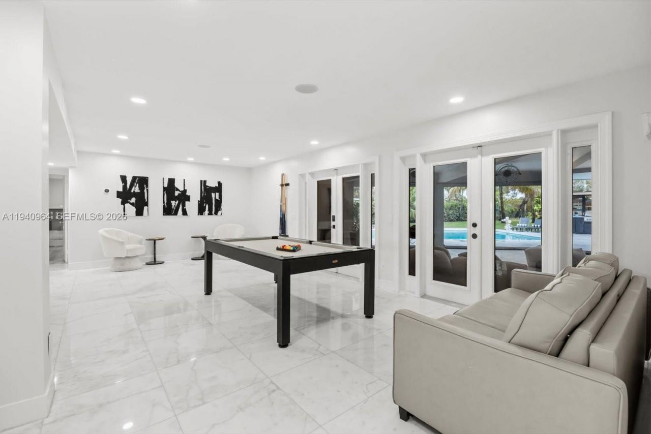 2611 S Indian River Dr, Fort Pierce, FL 34950 Photo