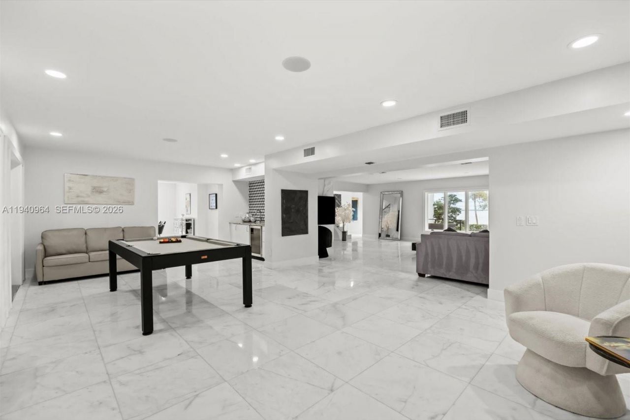 2611 S Indian River Dr, Fort Pierce, FL 34950 Photo