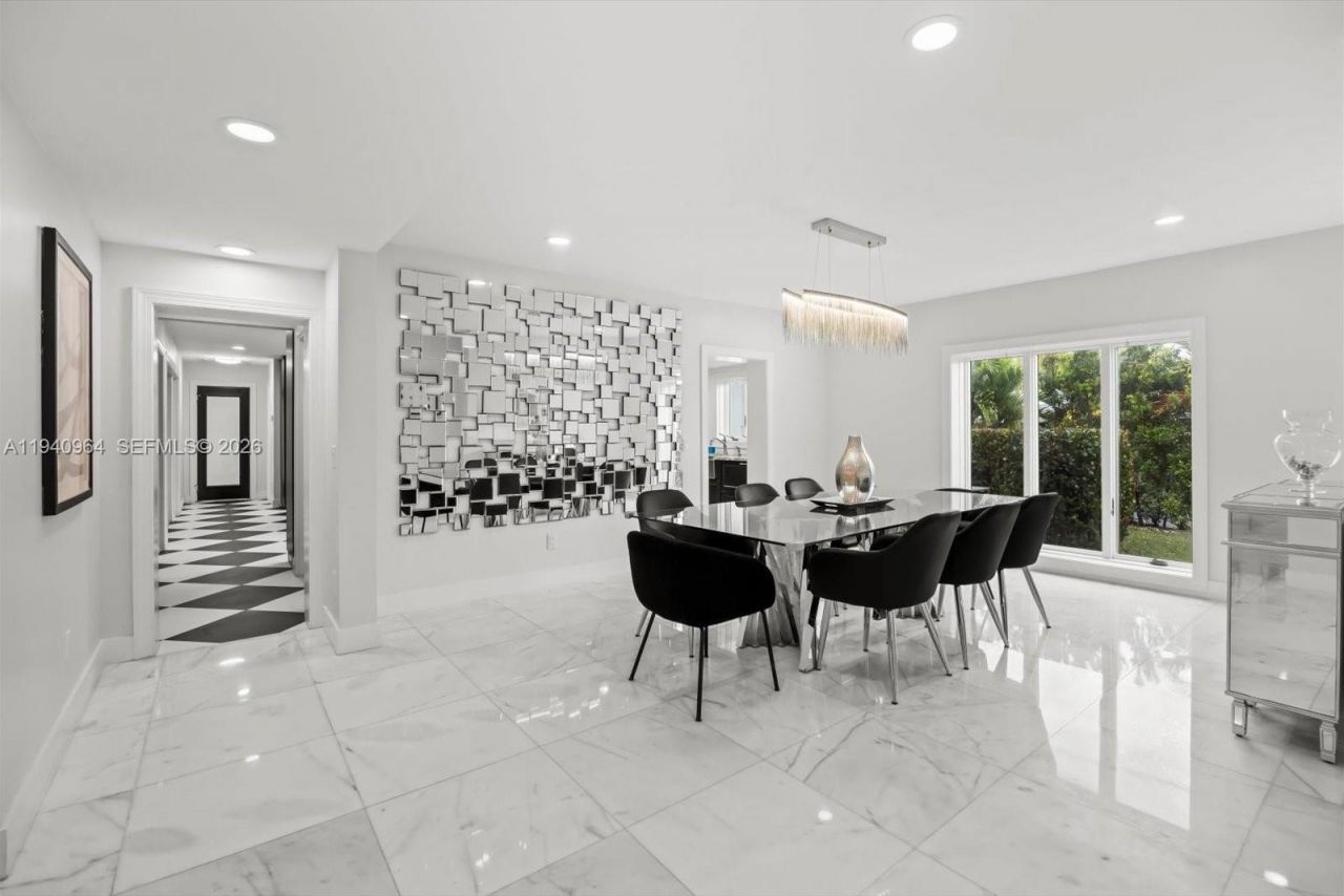 2611 S Indian River Dr, Fort Pierce, FL 34950 Photo