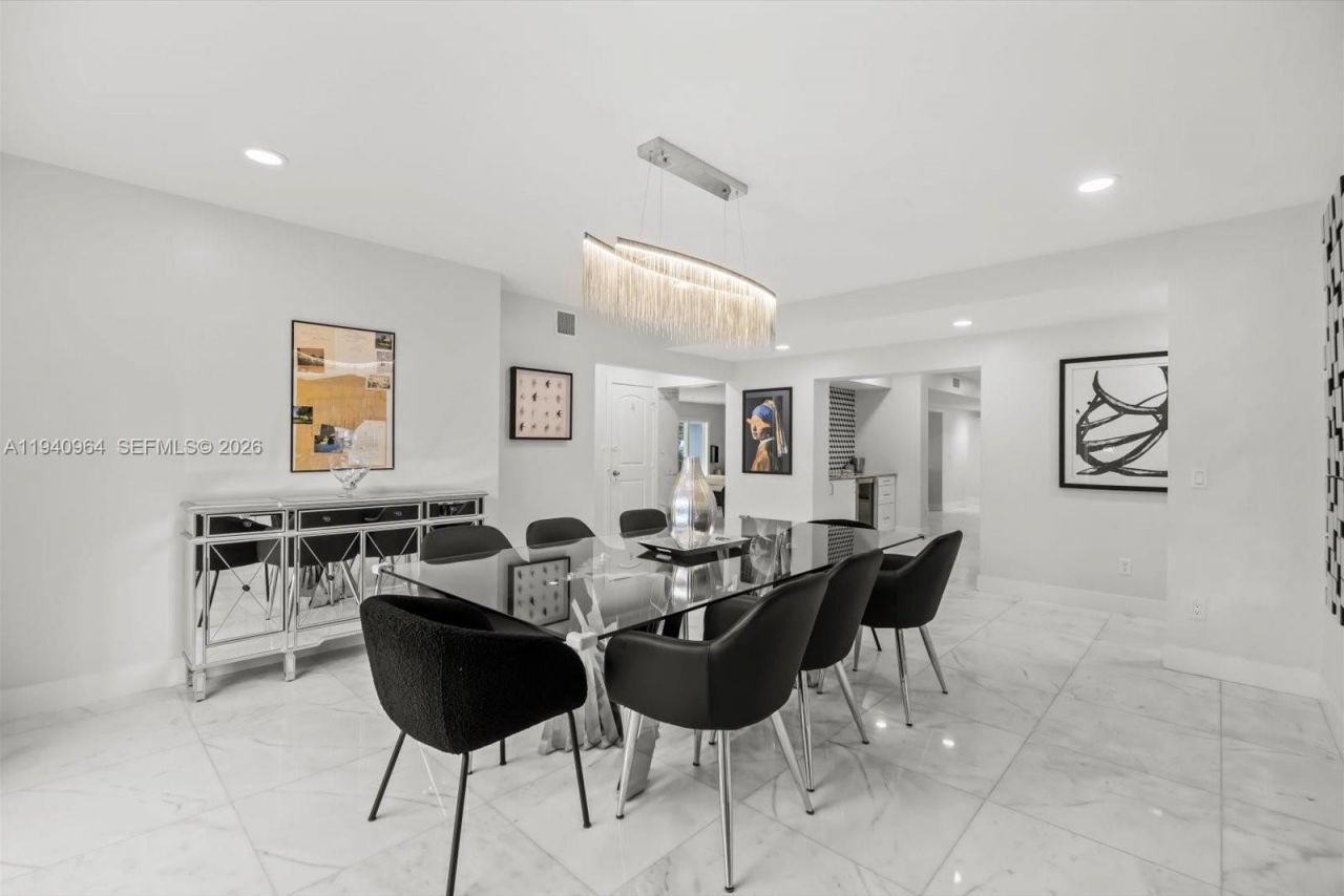 2611 S Indian River Dr, Fort Pierce, FL 34950 Photo