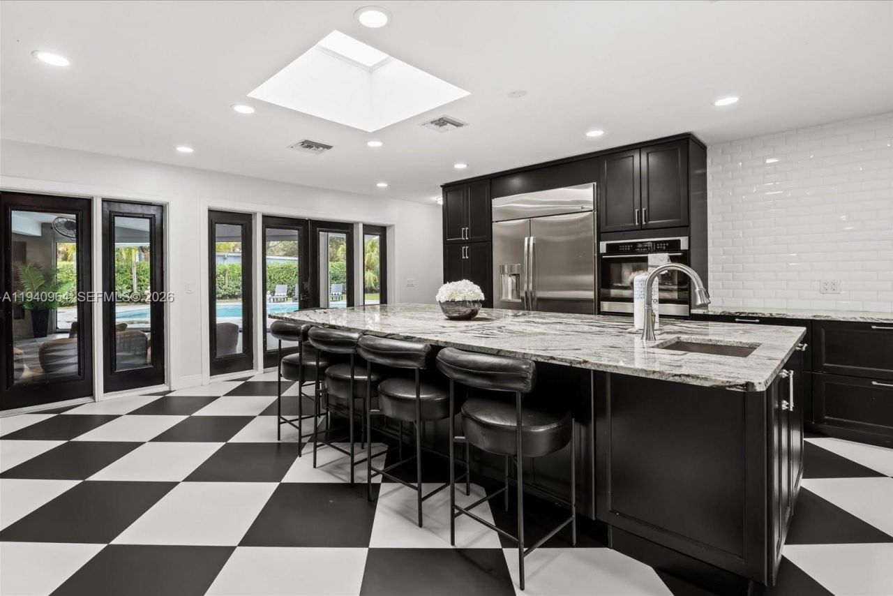 2611 S Indian River Dr, Fort Pierce, FL 34950 Photo