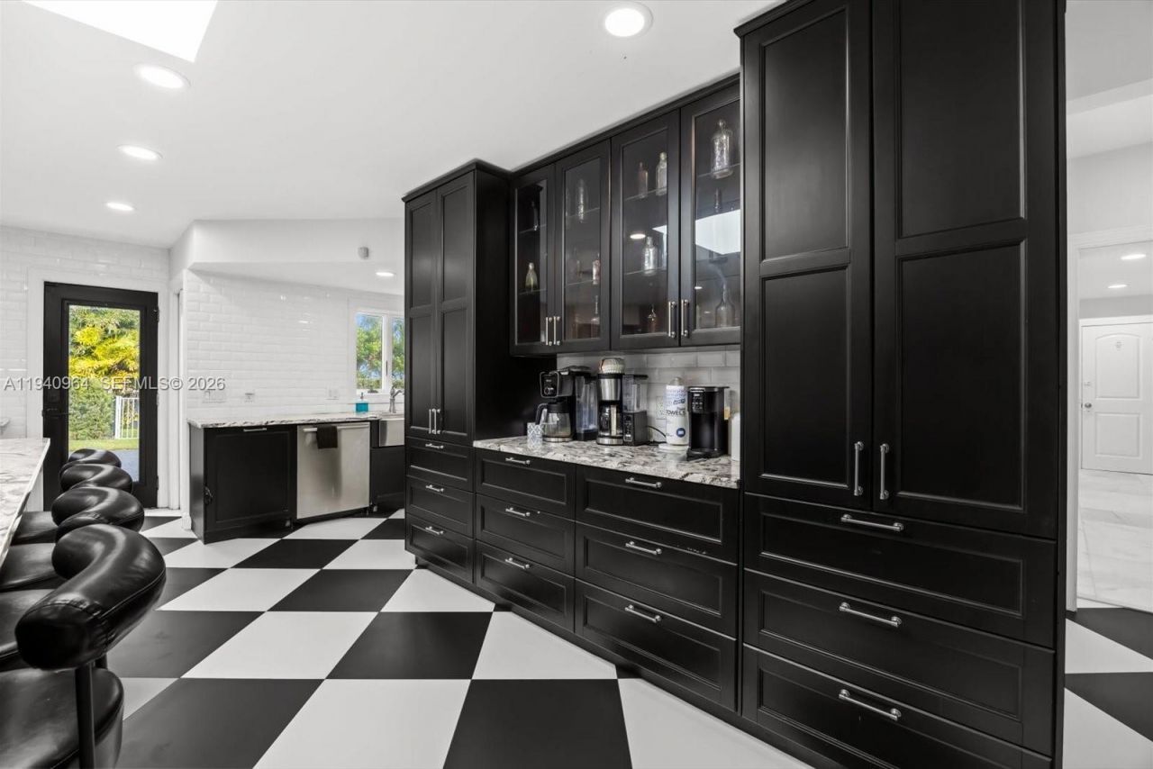 2611 S Indian River Dr, Fort Pierce, FL 34950 Photo