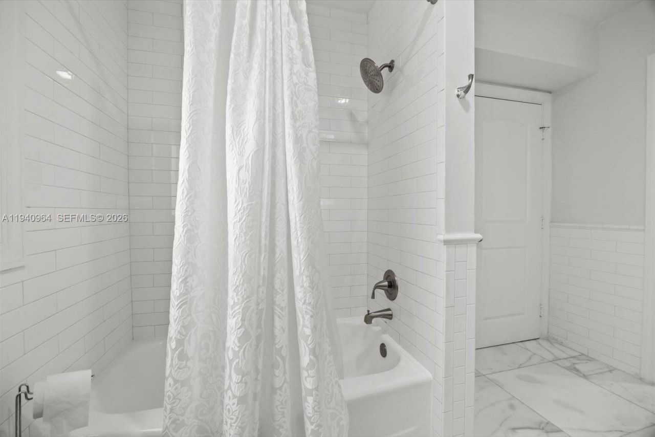 2611 S Indian River Dr, Fort Pierce, FL 34950 Photo