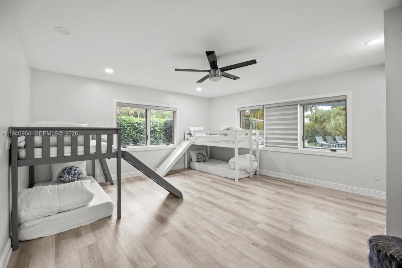 2611 S Indian River Dr, Fort Pierce, FL 34950 Photo