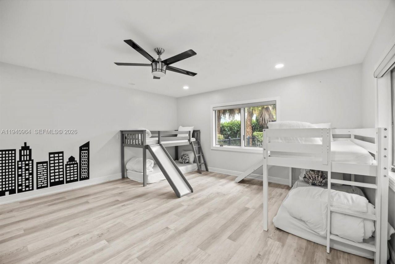 2611 S Indian River Dr, Fort Pierce, FL 34950 Photo