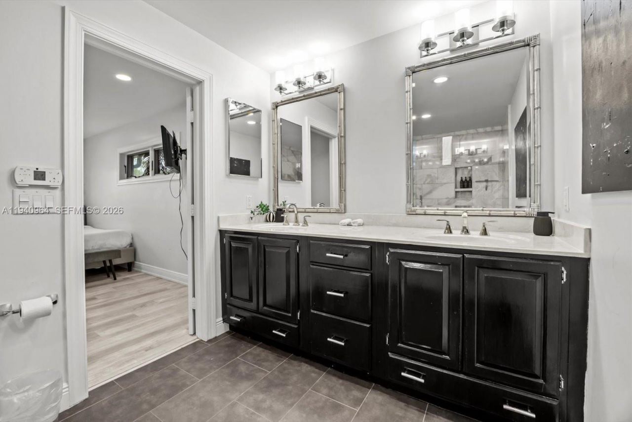 2611 S Indian River Dr, Fort Pierce, FL 34950 Photo