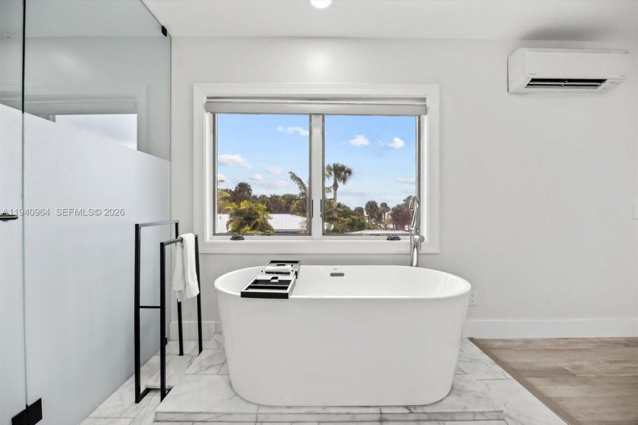 2611 S Indian River Dr, Fort Pierce, FL 34950 Photo