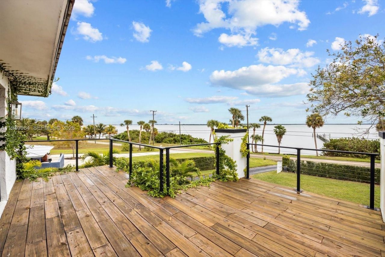 2611 S Indian River Dr, Fort Pierce, FL 34950 Photo