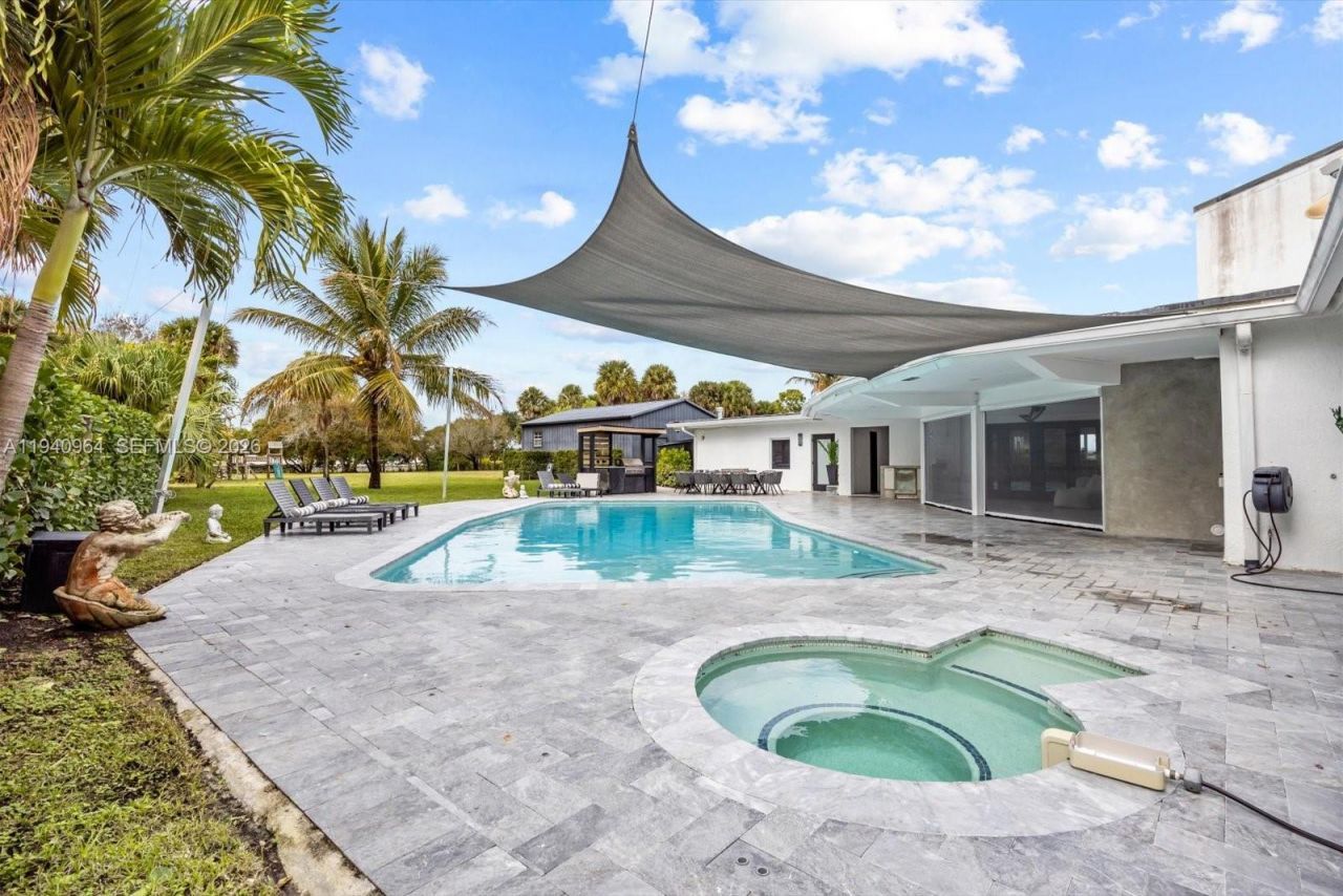 2611 S Indian River Dr, Fort Pierce, FL 34950 Photo