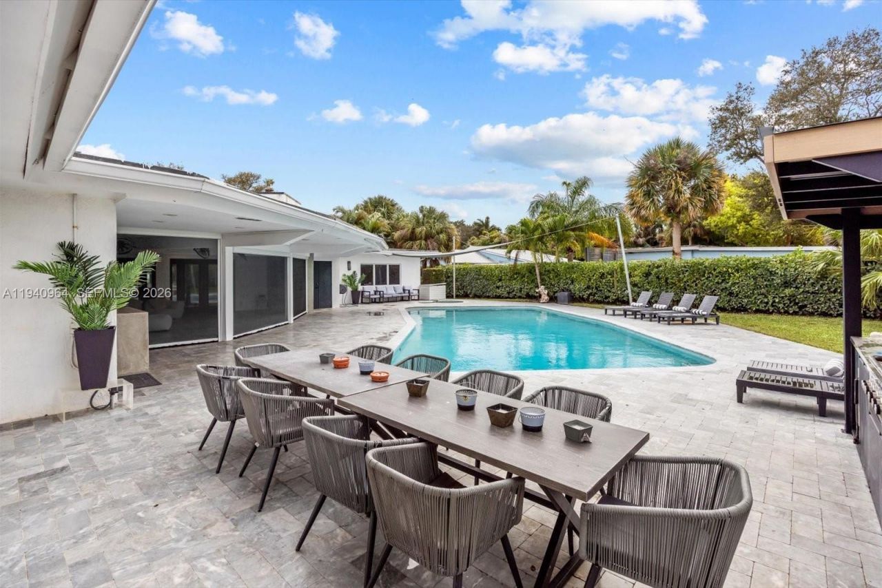 2611 S Indian River Dr, Fort Pierce, FL 34950 Photo