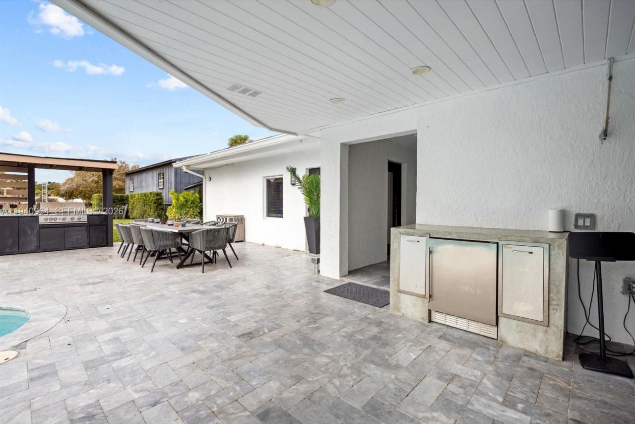 2611 S Indian River Dr, Fort Pierce, FL 34950 Photo