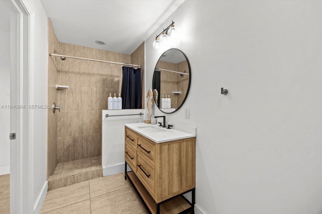 2611 S Indian River Dr, Fort Pierce, FL 34950 Photo