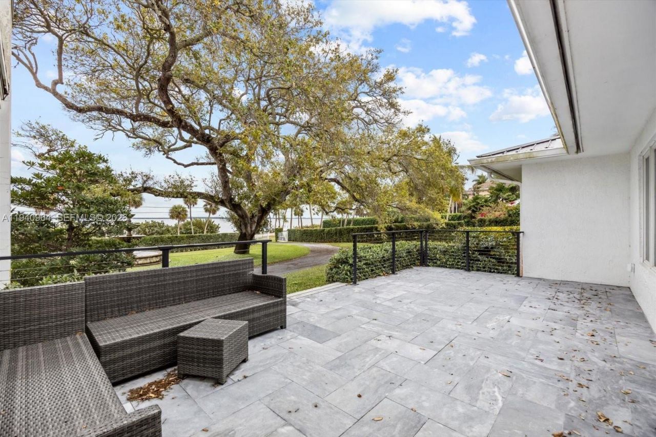 2611 S Indian River Dr, Fort Pierce, FL 34950 Photo