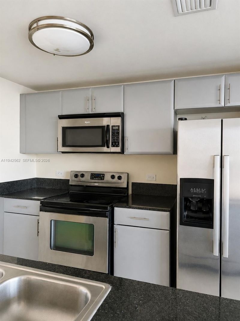 1861 NW S River Dr, Unit 1504, Miami, FL 33125 Photo