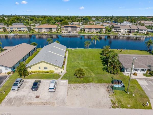 4520 SE 5th PL, CAPE CORAL, FL 33904