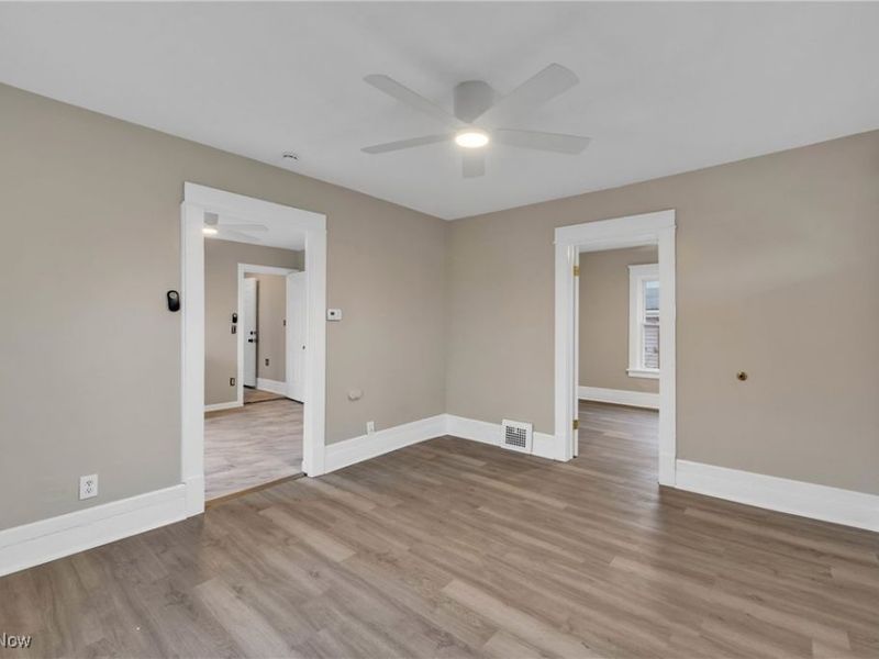 15008 Sylvia Avenue, Cleveland, OH 44110 Photo 12