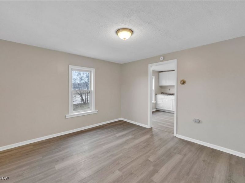 15008 Sylvia Avenue, Cleveland, OH 44110 Photo 16