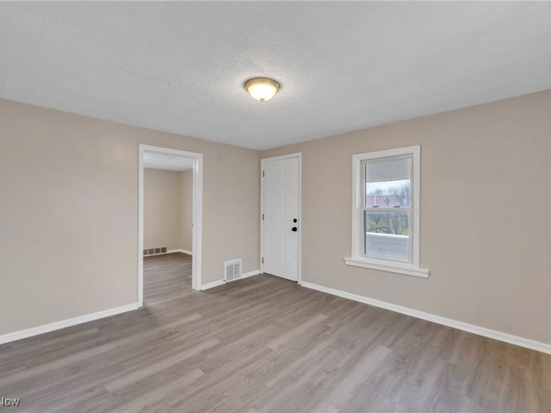 15008 Sylvia Avenue, Cleveland, OH 44110 Photo 17