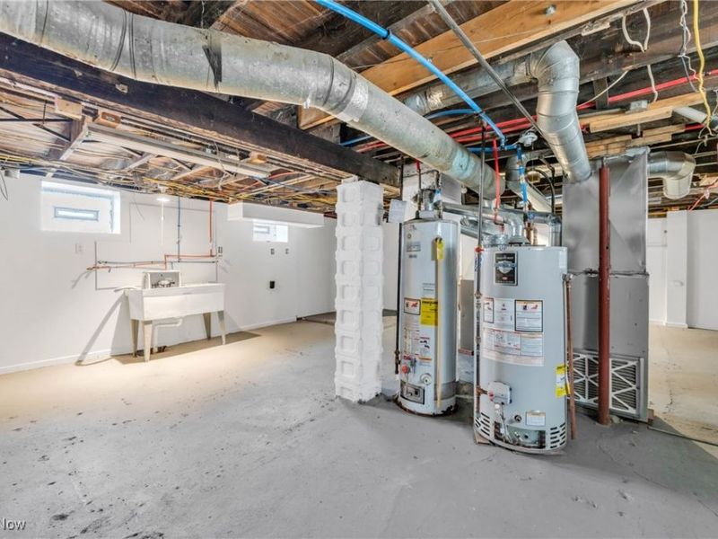 15008 Sylvia Avenue, Cleveland, OH 44110 Photo 5