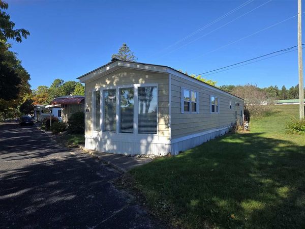 12600 Lake Terrace, Unit 12, Charlevoix, MI 49720