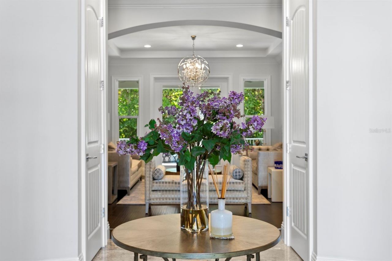 2604 S Bryant Circle, Tampa, FL 33629 Photo