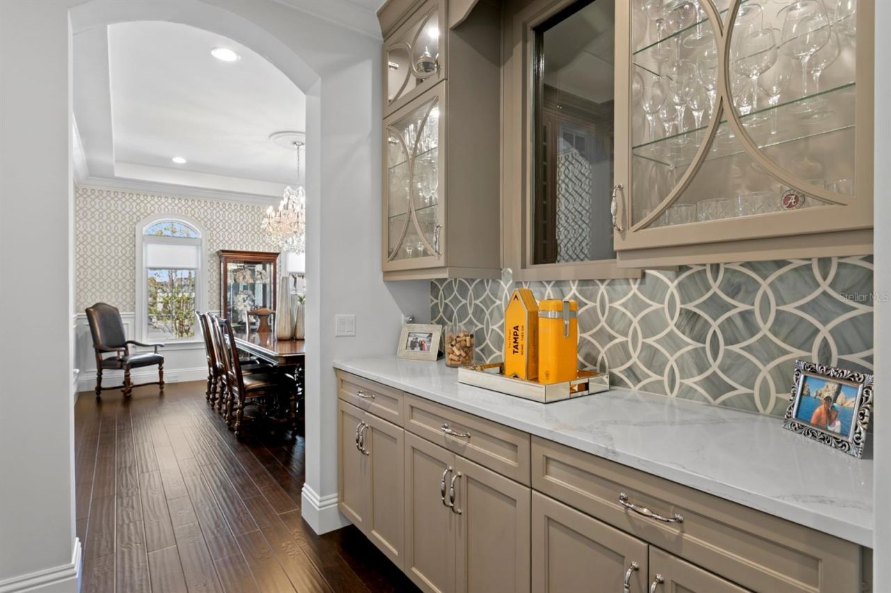 2604 S Bryant Circle, Tampa, FL 33629 Photo