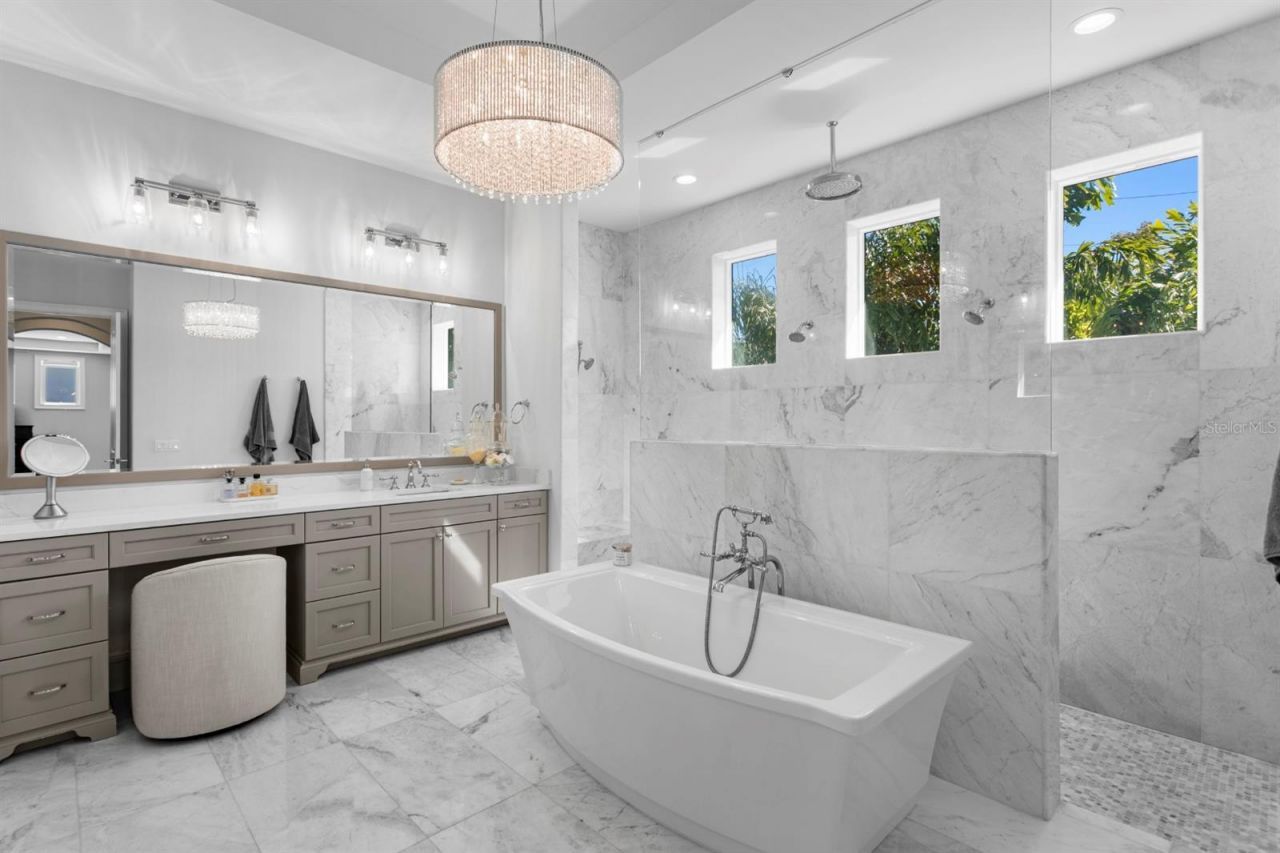 2604 S Bryant Circle, Tampa, FL 33629 Photo