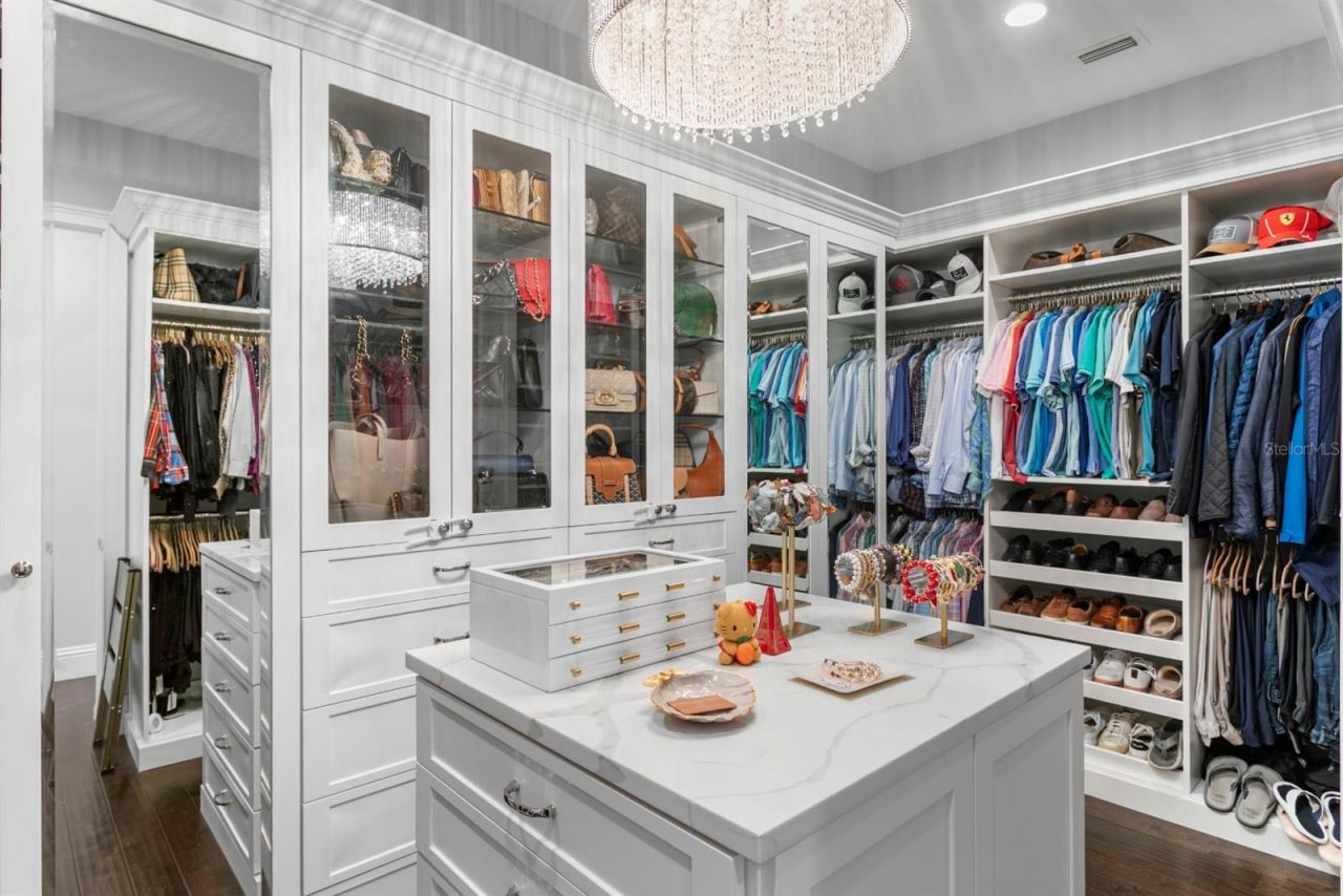 2604 S Bryant Circle, Tampa, FL 33629 Photo