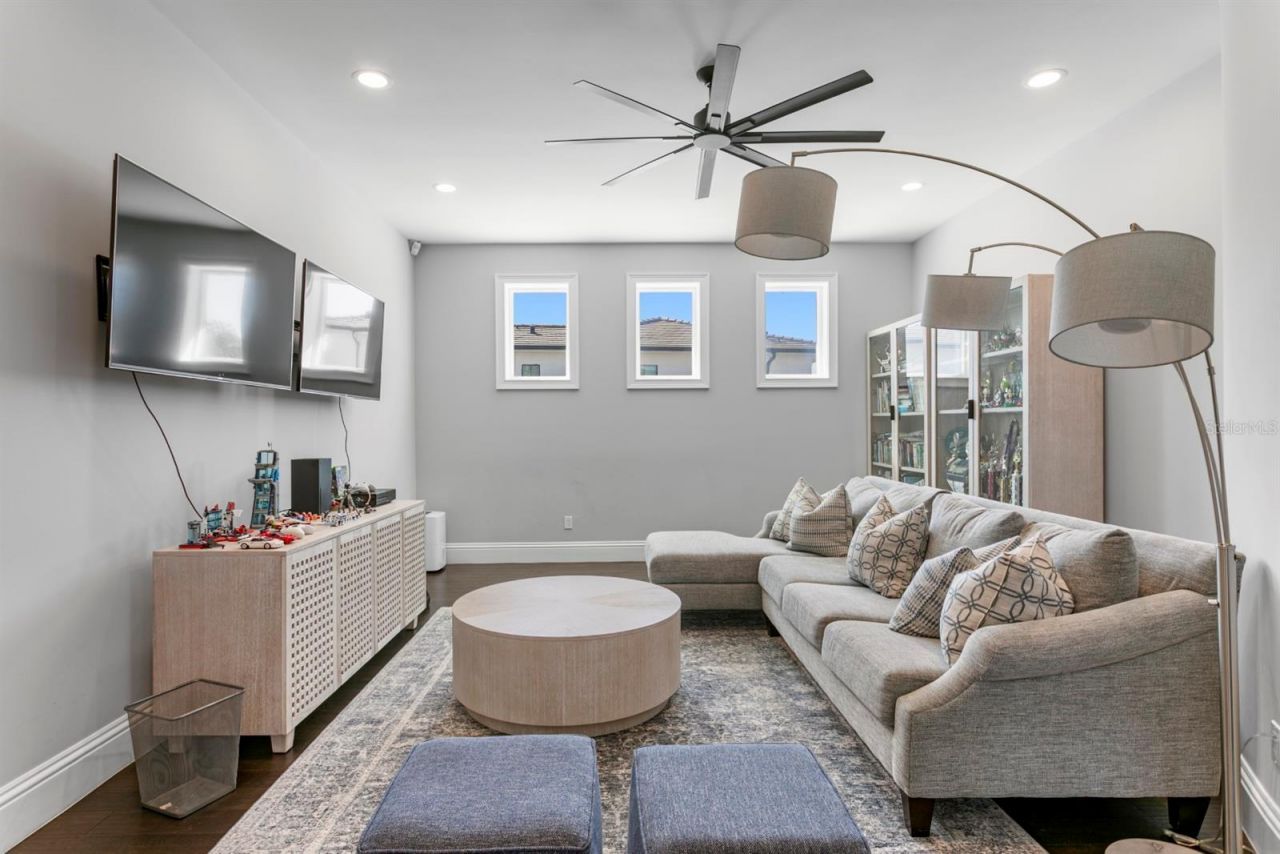 2604 S Bryant Circle, Tampa, FL 33629 Photo