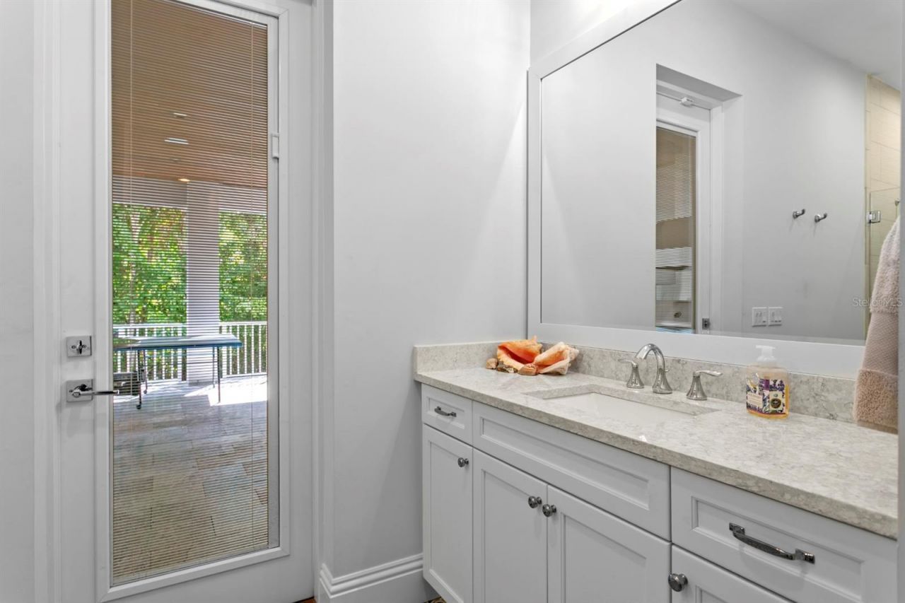 2604 S Bryant Circle, Tampa, FL 33629 Photo