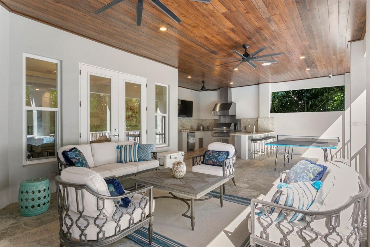 2604 S Bryant Circle, Tampa, FL 33629 Photo