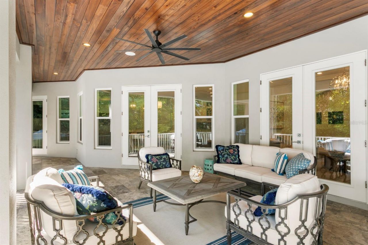 2604 S Bryant Circle, Tampa, FL 33629 Photo