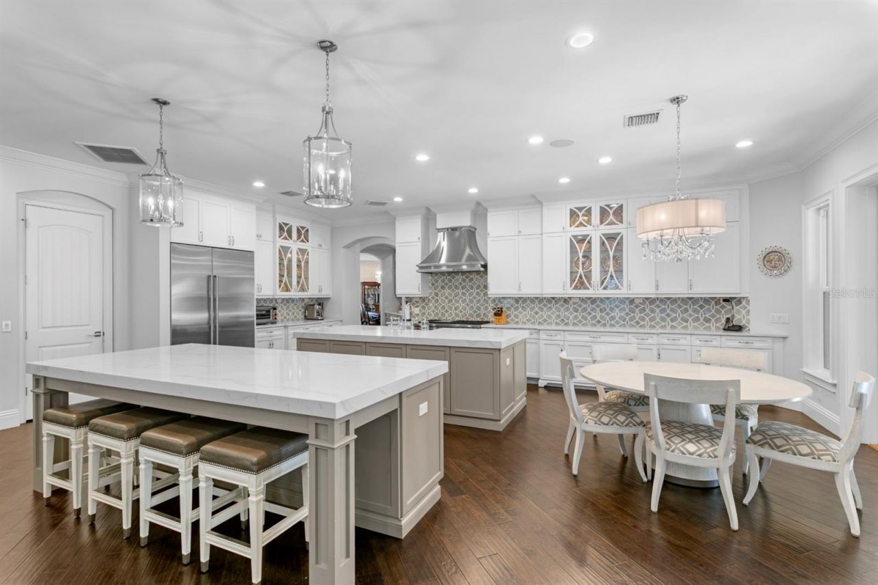 2604 S Bryant Circle, Tampa, FL 33629 Photo